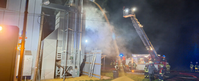 Feuer in einem Getreidesilo