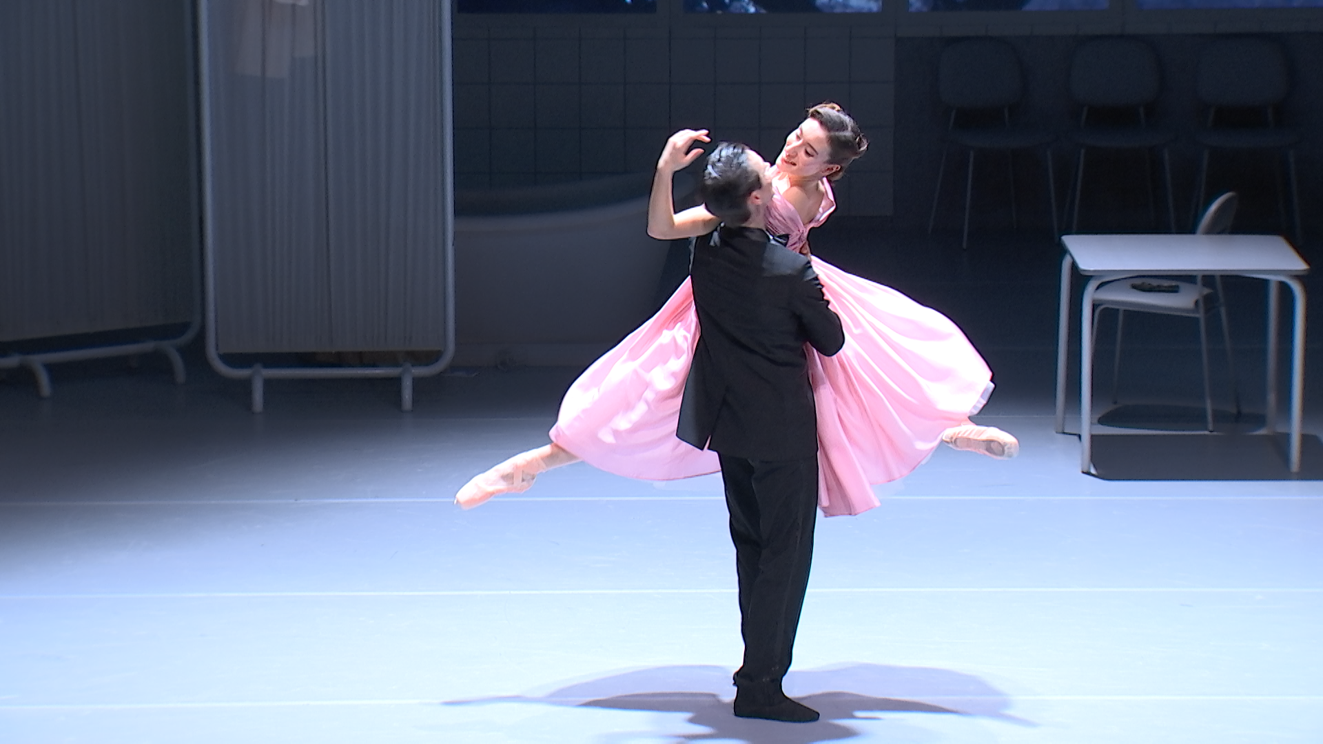 staatstheater Mann Frau tanzen Ballett