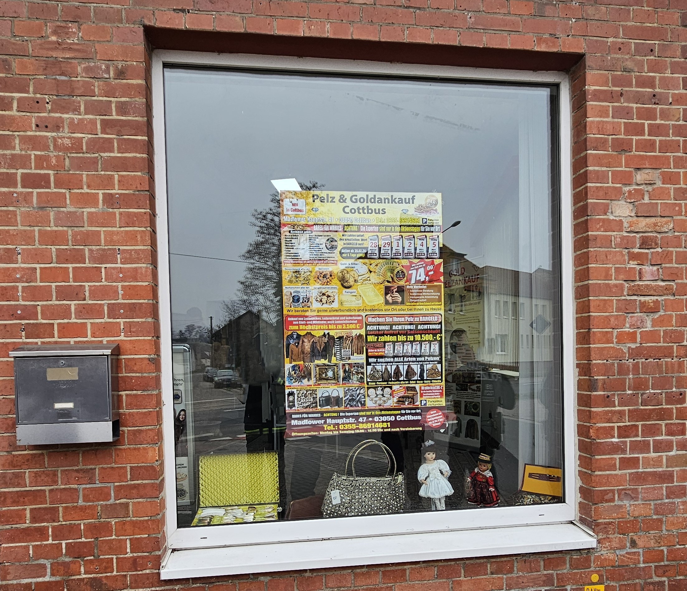 Fensterscheibe mit Plakat Goldankauf