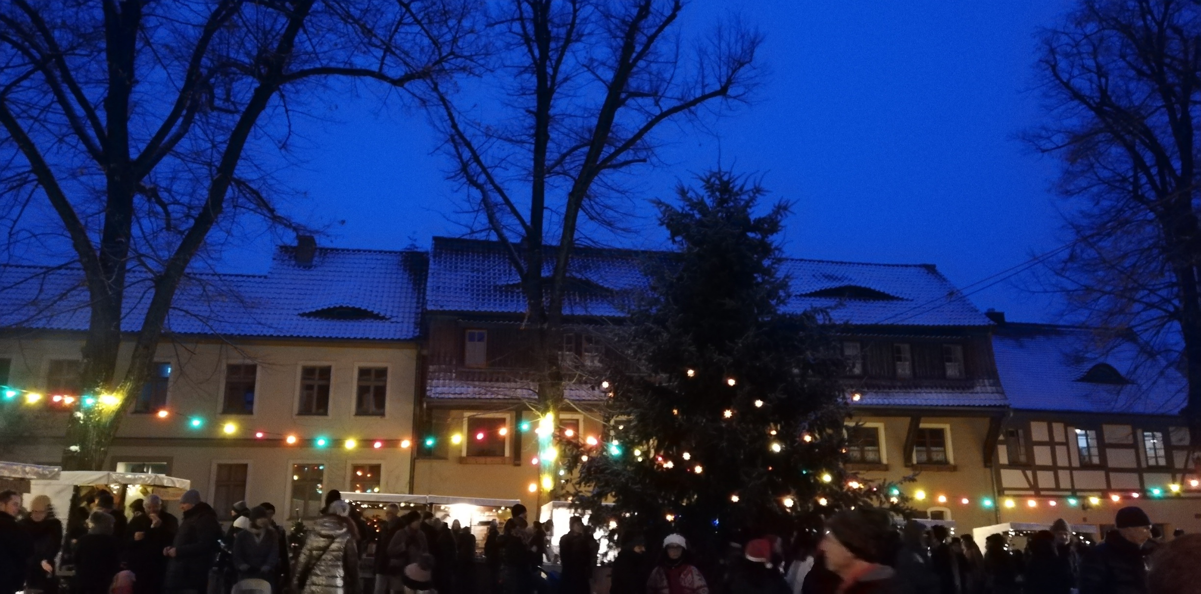 adventsmarkt klosterplatz Der Adventsmarkt auf dem Klosterplatz in Cottbus zu Weihnachten.