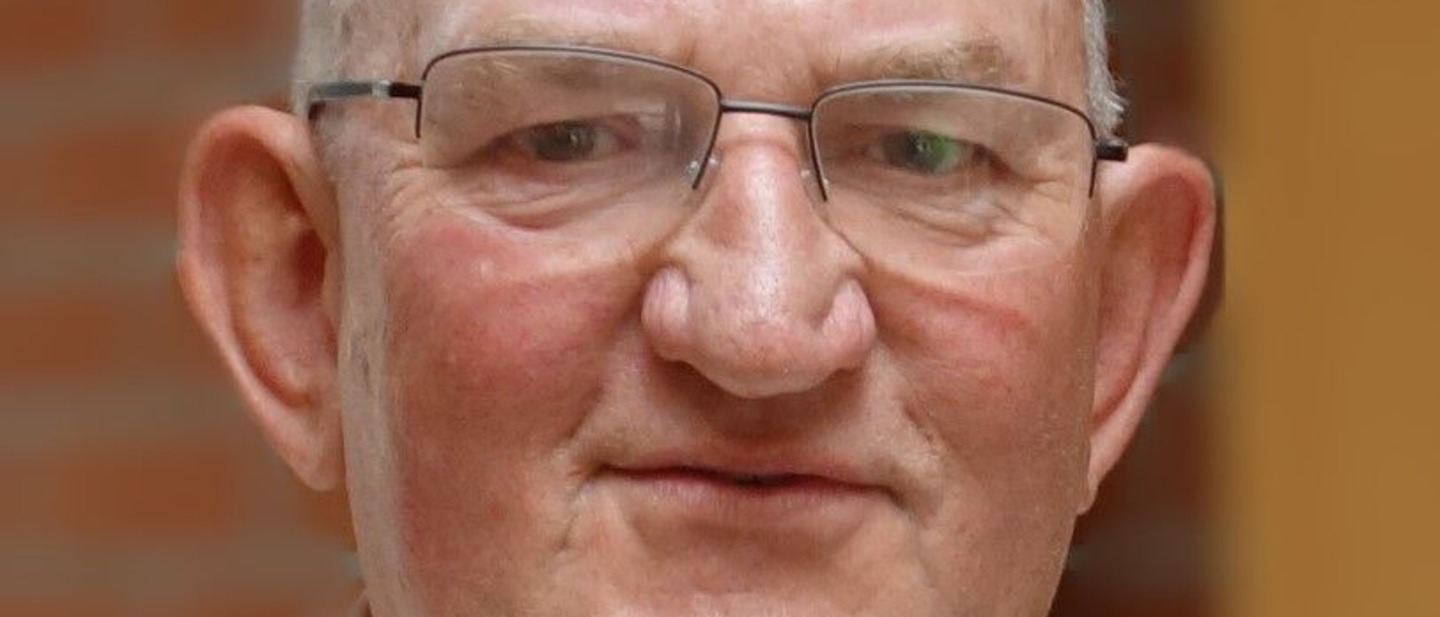 Burgs Bürgermeister Auf dem Birld ist Burgs Bürgermeister Hans Jürgen Dreger zu sehen