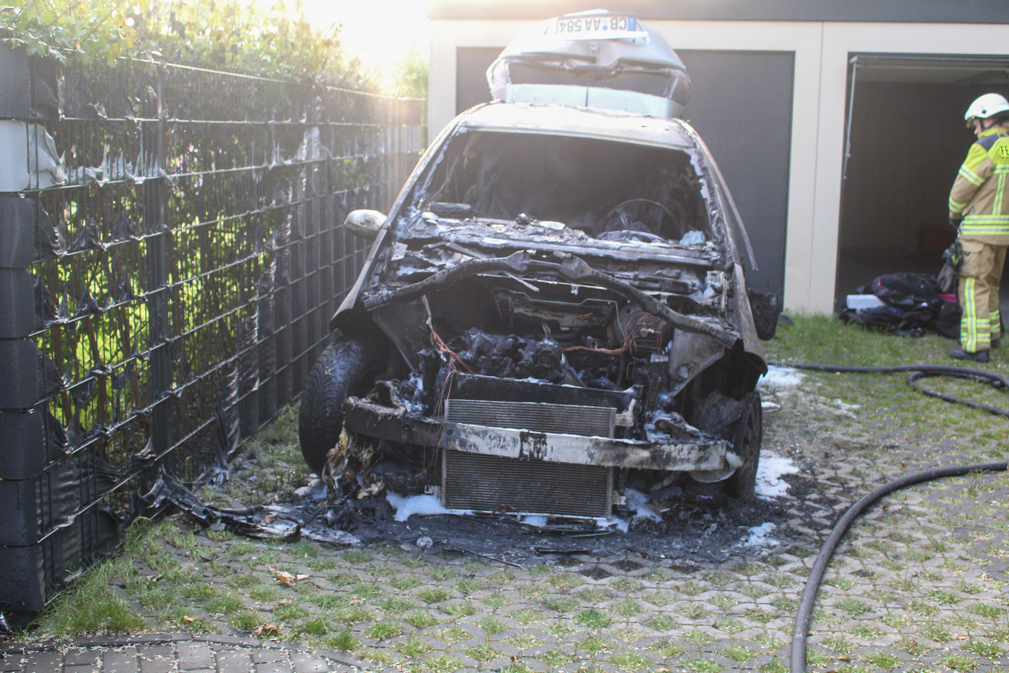 2025_06_03-Brand-PKW-Cottbus-10 Auto angezündet