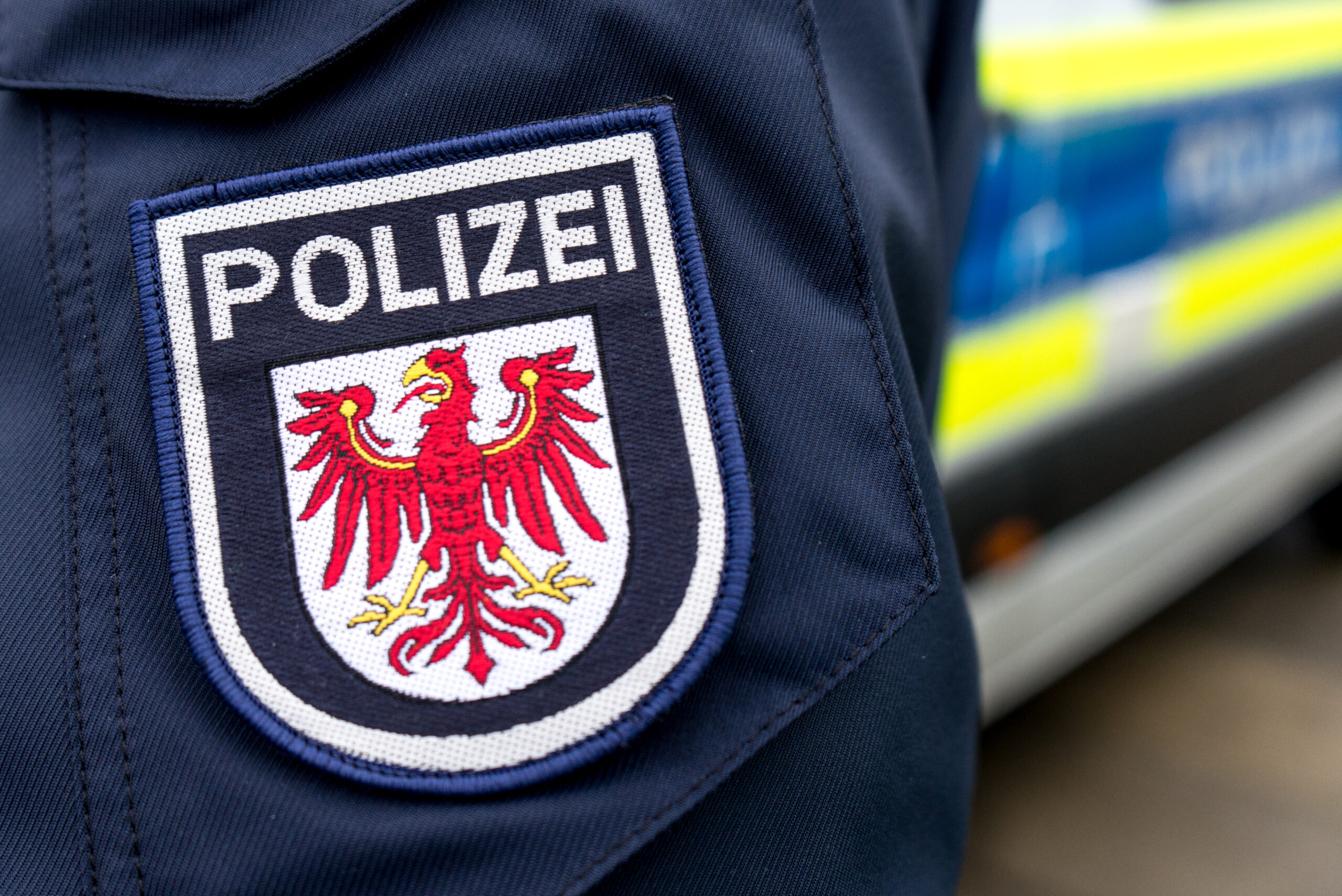 Polizeijacke mit Logo