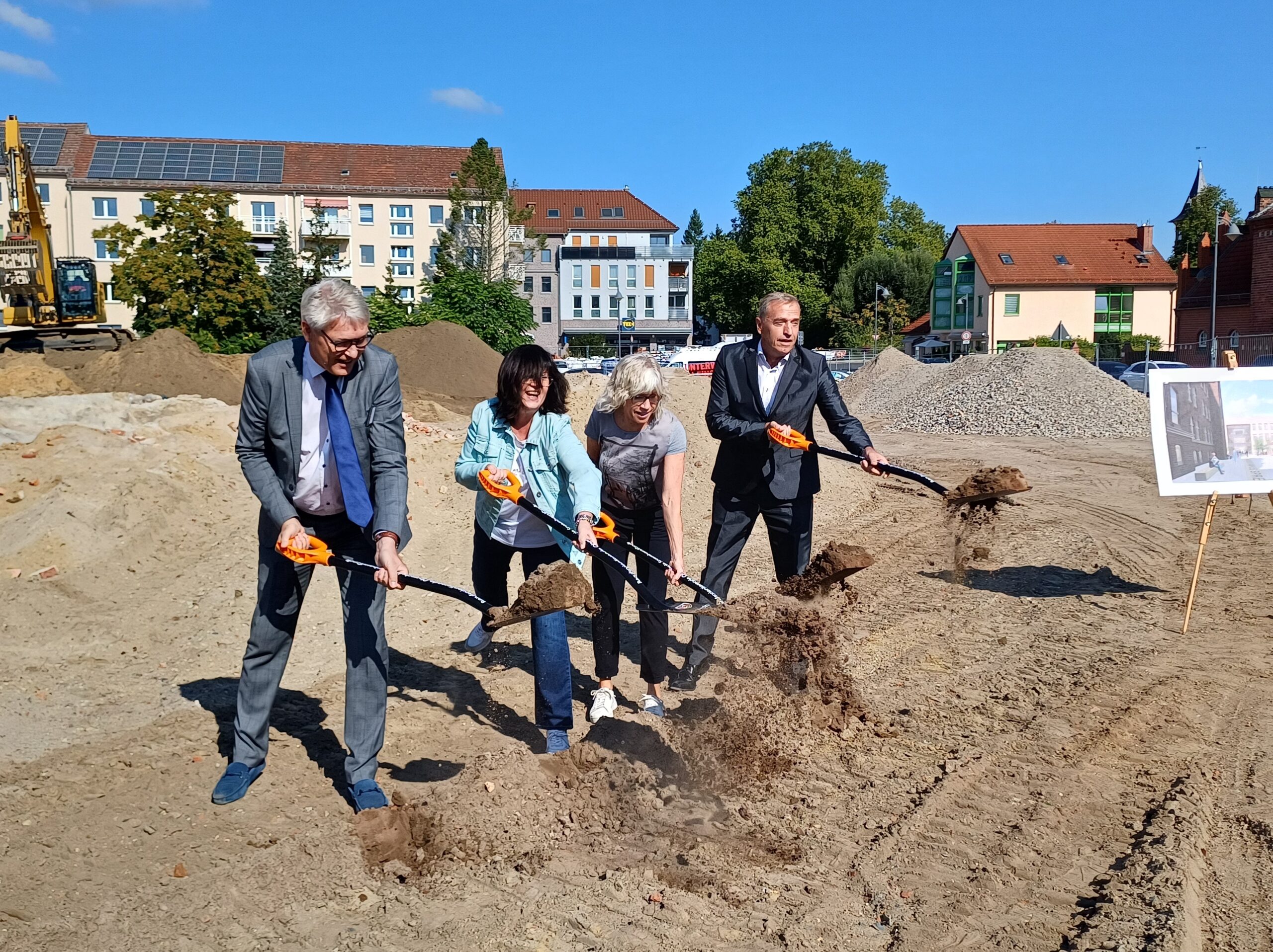 Spatenstich für eine neue Schule