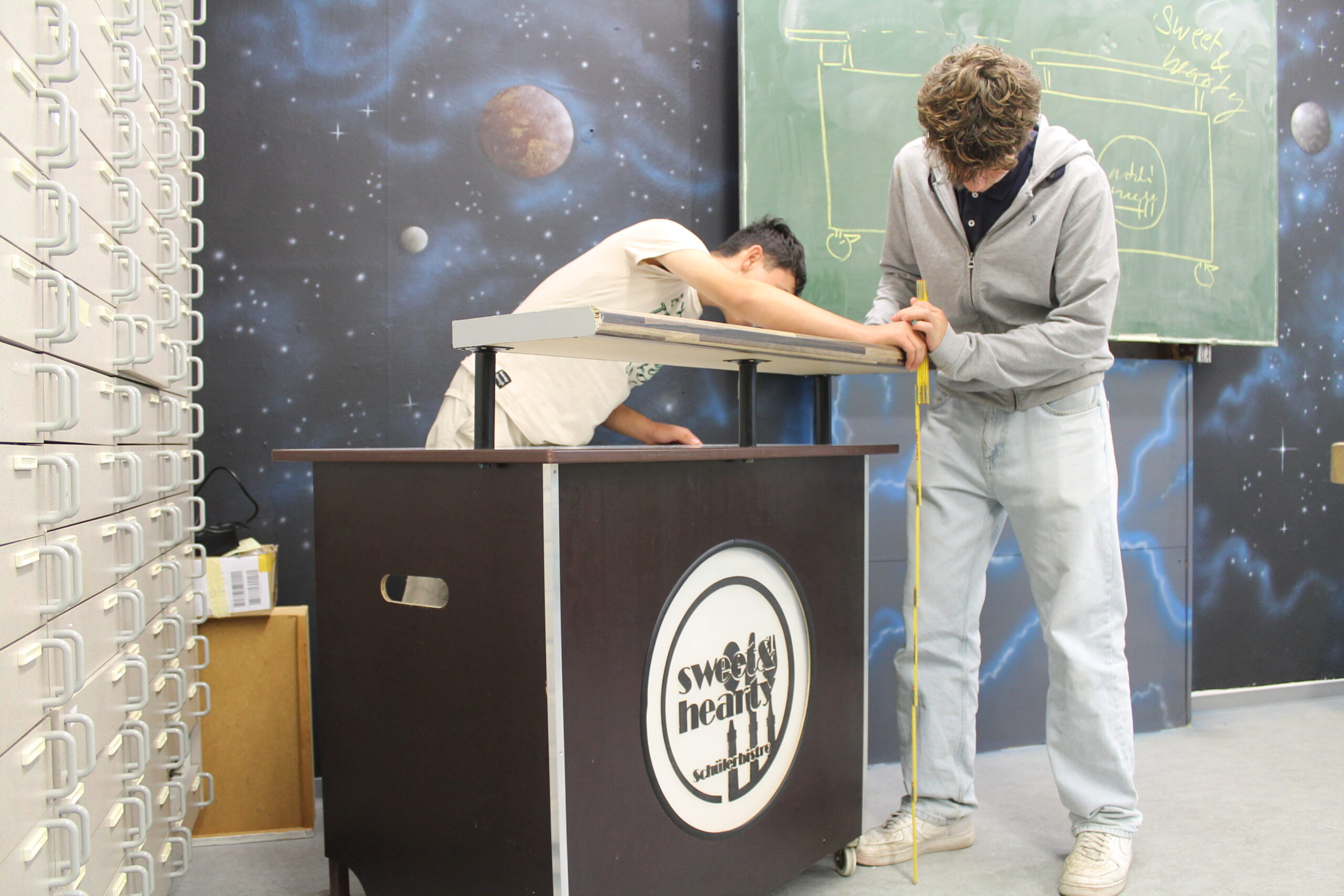 Das Foto zeigt den "Maker Space" an der Schmellwitzer Oberschule.