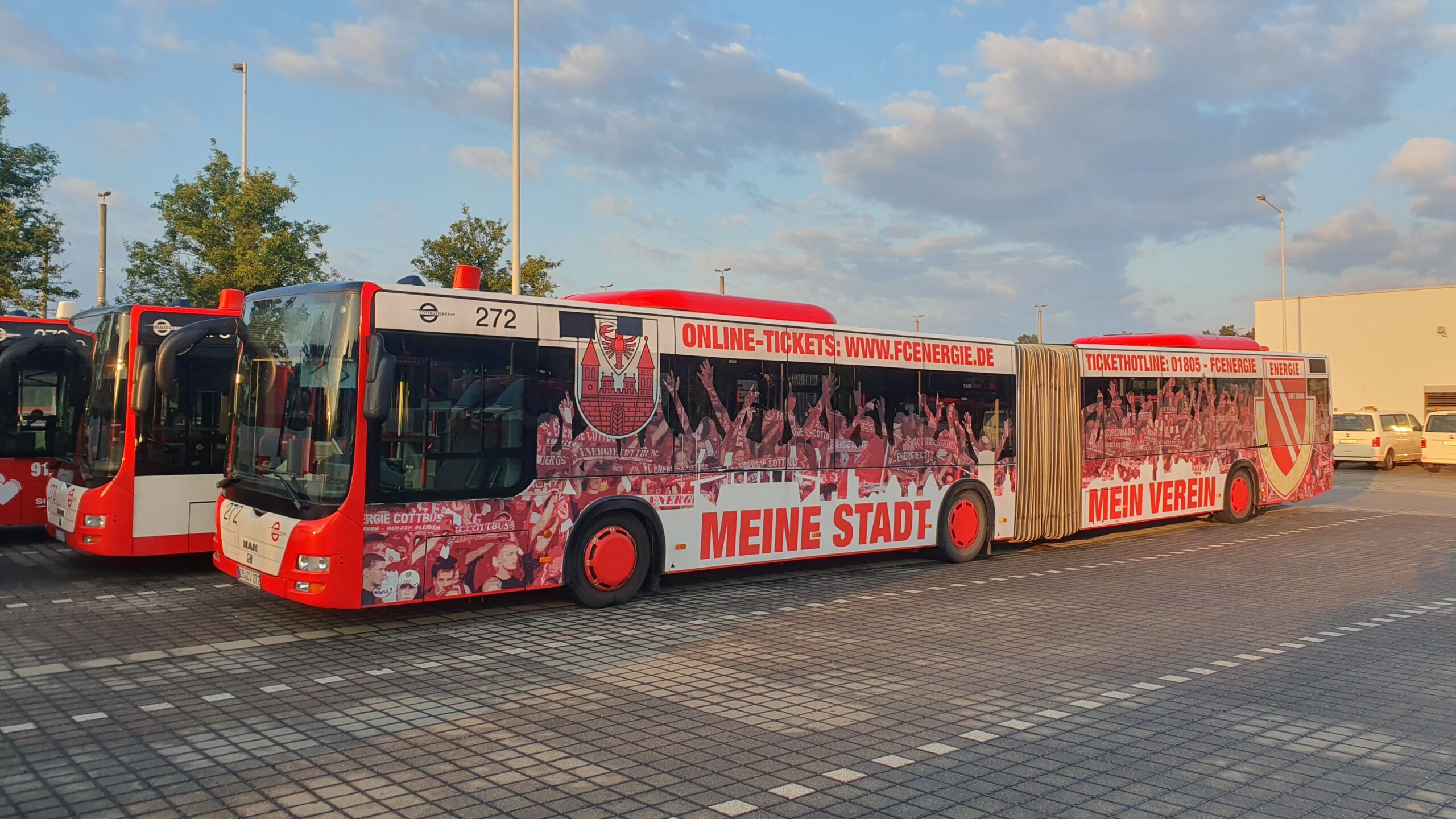 Cottbusverkehr Bus mit Energie Cottbus Logo