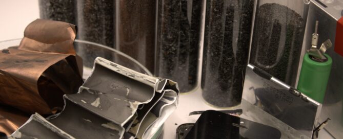 Lithium-Ionen-Zellen aus unterschiedlichen Anwendungen im Vordergrund