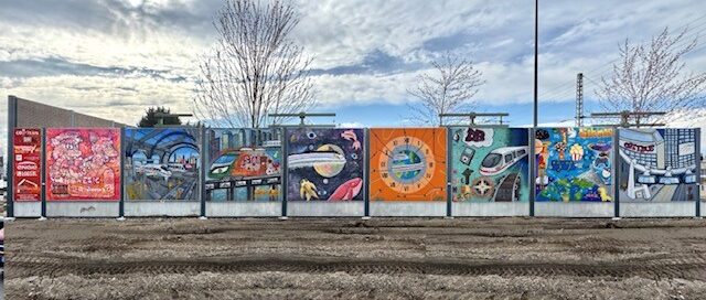 Bunte Graffittis an einer Fassade
