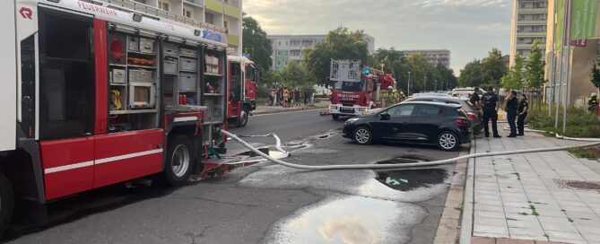 Kellerbrand in Pflegeheim in Cottbus: 37 Einsatzkräfte vor Ort